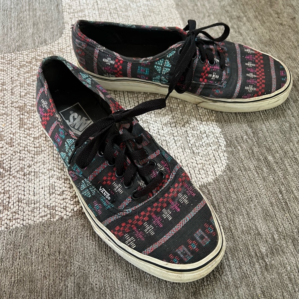 Vans shoes // women’s size 8.5